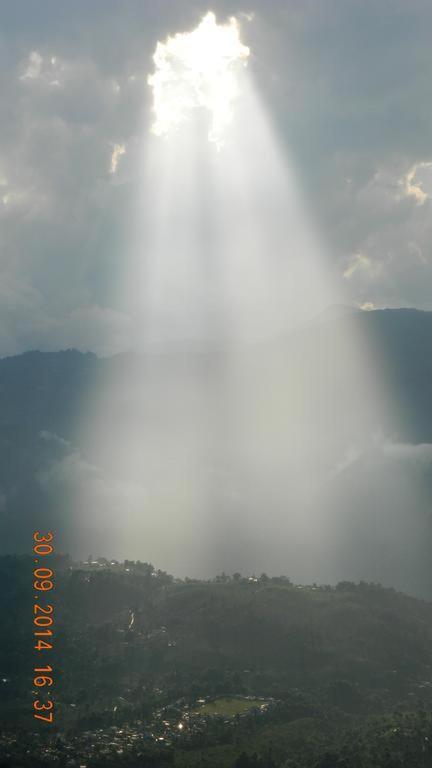 The River View Homestay Kurseong Exterior photo